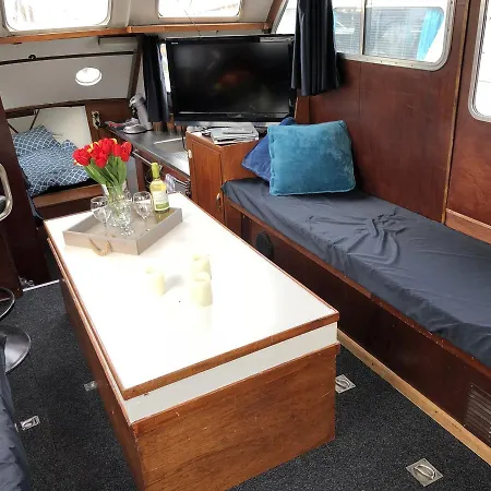The Flying Dutchman Boat * Ámsterdam