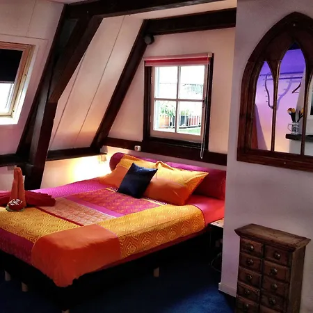 Bed & Breakfast Tulip Of 3*