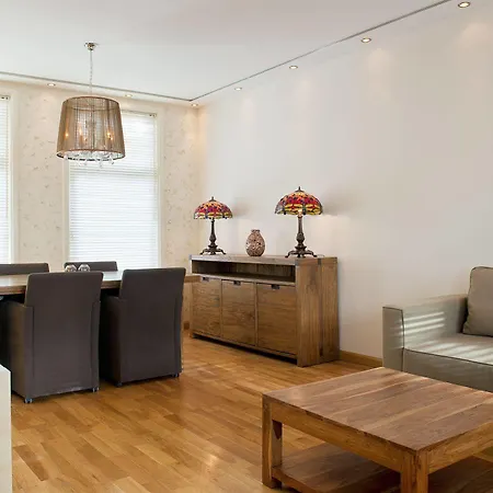 Short Group Leidseplein Longstreet Serviced Apartamento *