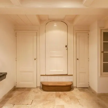 Herengracht Bed and breakfast 4*