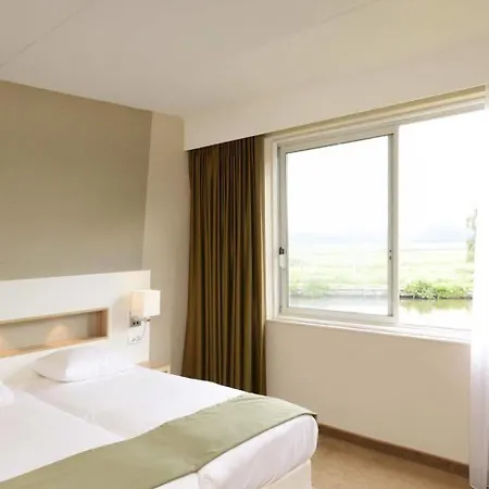 Hotel Gr8 Riverside 3*