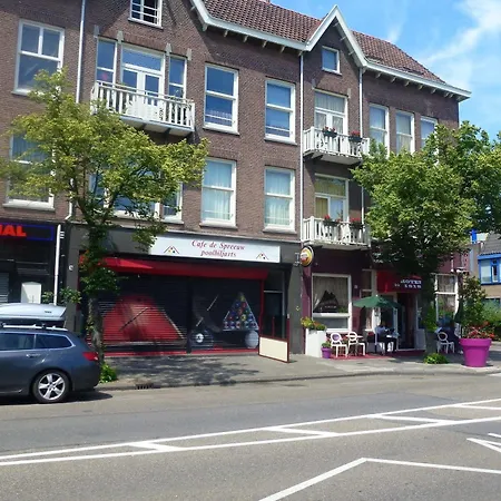 Isis Hotel