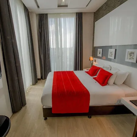 Grand Downtown 4*