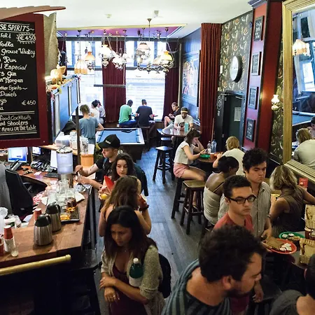 אכסניה Flying Pig Downtown