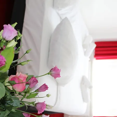 Floris Hotel
