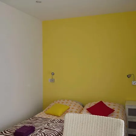 Bed & Breakfast Holy Dove 2*