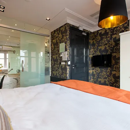Hotel Canal 3*
