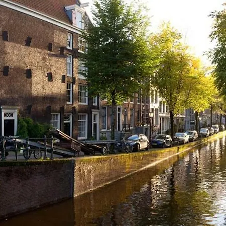 Canal Boat City Center *