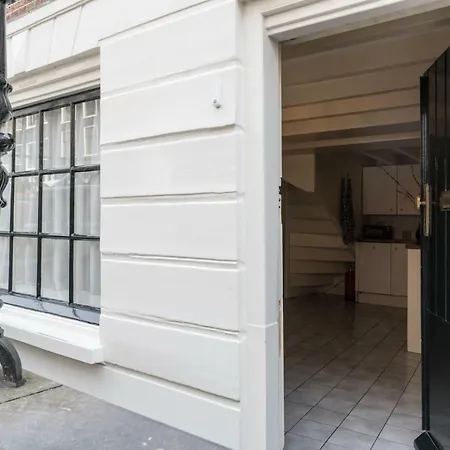 Oda ve Kahvaltı Dam Square 3*