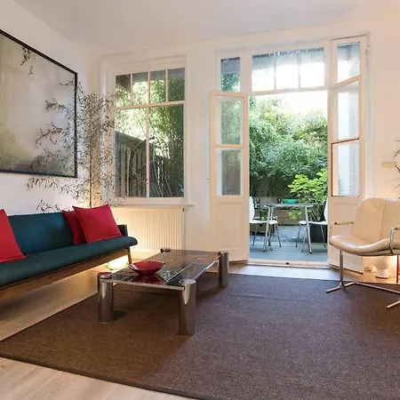 Amazing With Private Garden On Great Location Appartement *