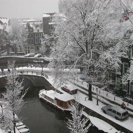 Canal View - Jordaan Apartment