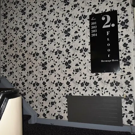 Hermitage Hotel 2*