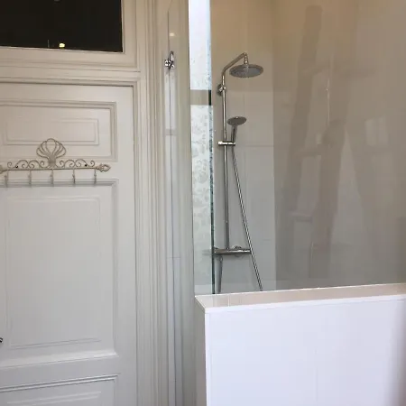 Nine-t-teen Bed And Boutique Амстердам