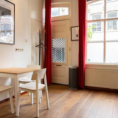 Appartamento Kerkstraat With Private Garden *