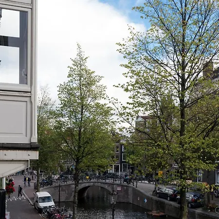 Canal View - Jordaan Apartment Amsterdam