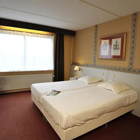 Hotel Gr8 Riverside 3*