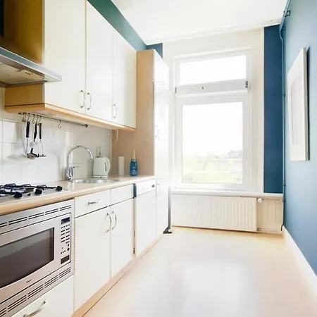 Lägenhet 2 Bedroom 2 Bathroom Canal
