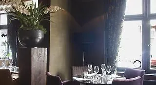 Trianon Annex 호텔