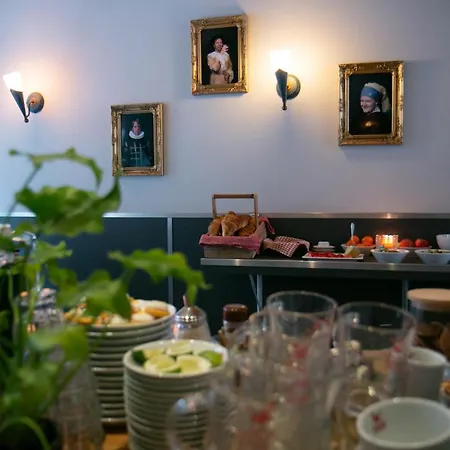 Hotel La Bohème 2*