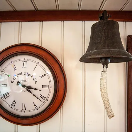 Hotelboat *